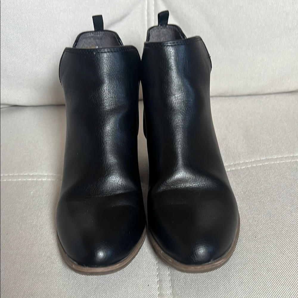 Dr. Scholl's Black Leather Ankle Booties Size 7.5 - Picture 2 of 10